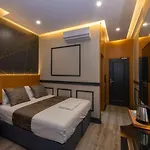 Hotel Confores 3*